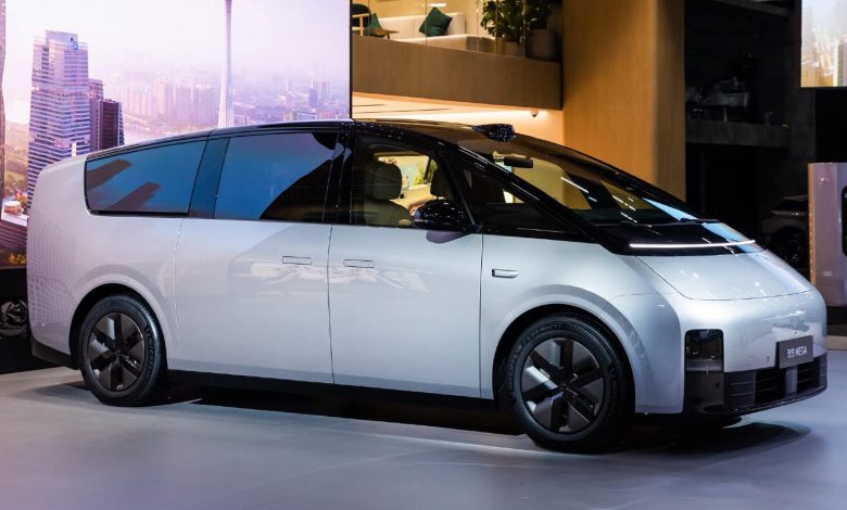 The Rise of Electric Vehicles in China: A Comprehensive Analysis