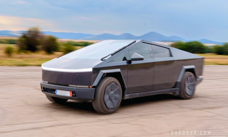 Beyond the Hype: Testing the Tesla Cybertruck Cyberbeast’s True Range in Europe Tesla Cybertruck Cyberbeast’-04