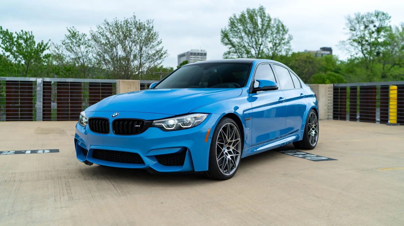Yas Marina Blue