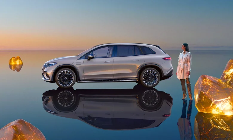 THE 25 BEST LUXURY SUVS OF 2025 · EDITORIAL GUIDE